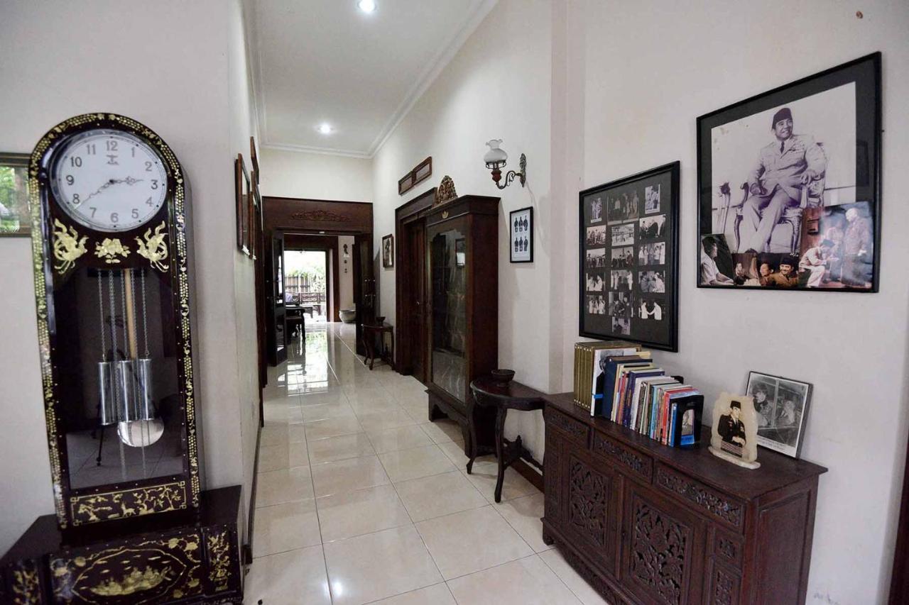 Ndalem Maharani Guest House Jogjakarta Buitenkant foto